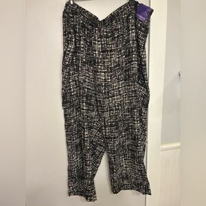 Catherines Black and White Cropped Pants